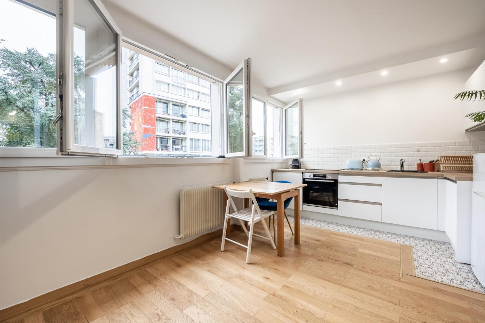 Charming Parisian Home Away From Home In The Heart Of Paris Ngoại thất bức ảnh