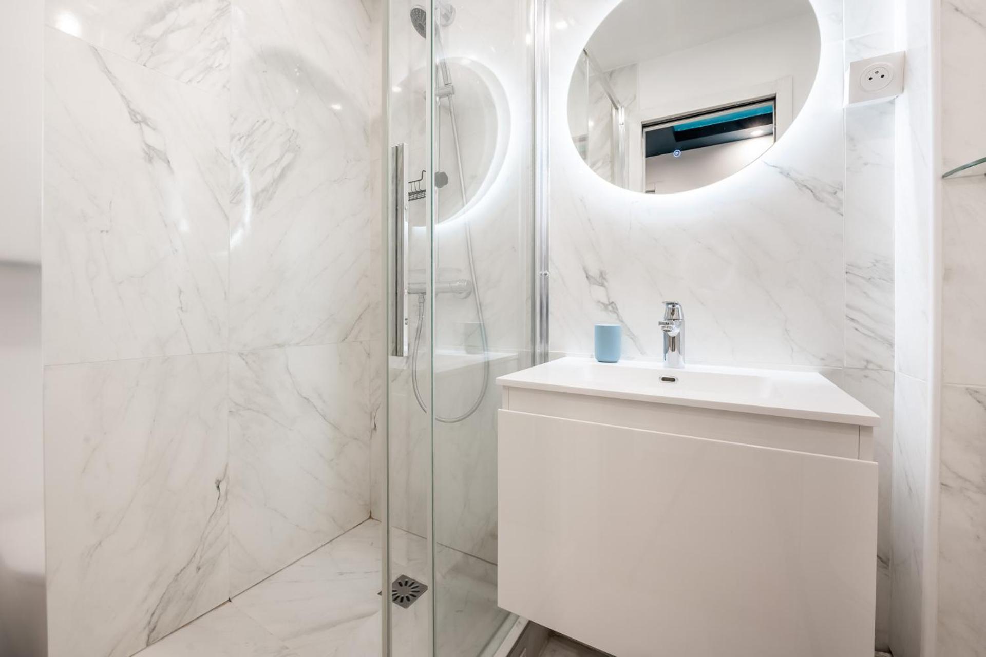 Charming Parisian Home Away From Home In The Heart Of Paris Ngoại thất bức ảnh